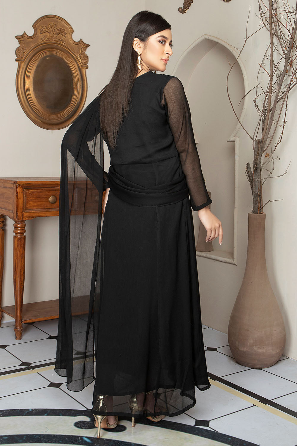 black maxi