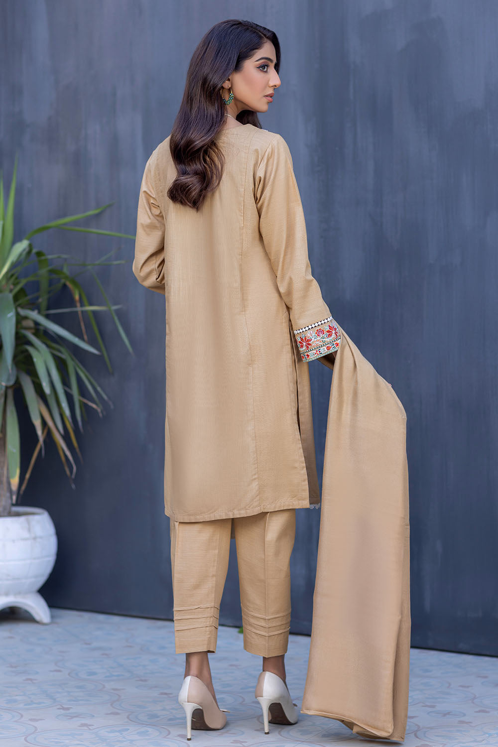 Embroidered Slub Kadder Suit-2559